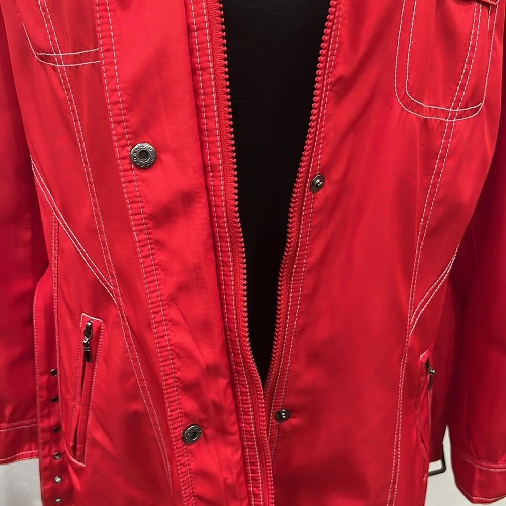 Beautiful Wind Jacket - Picture 7 of 7